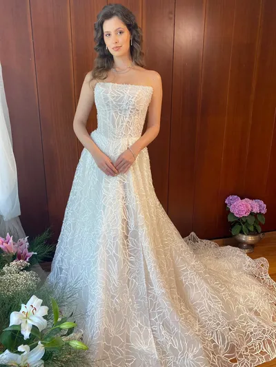 Manolya İşlemeli Straplez Gelinlik